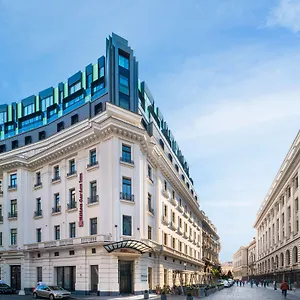 Ξενοδοχείο Hilton Garden Old Town ****