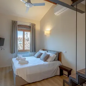 https://ramaglianti-apartments-suite-tre.it-tuscanyhotel.com