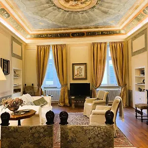 https://lusso-e-charme.it-tuscanyhotel.com